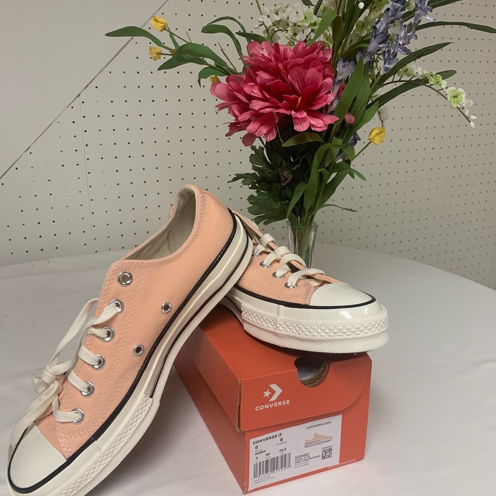 CONVERSE Chuck 70 Vintage Canvas Coral Low Top Shoes Unisex